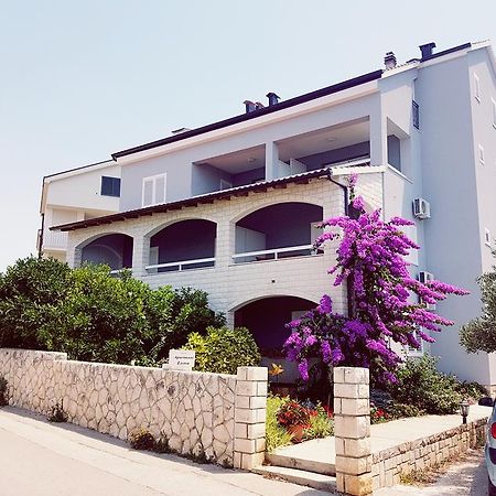 Apartments Luma Hvar Town Bagian luar foto
