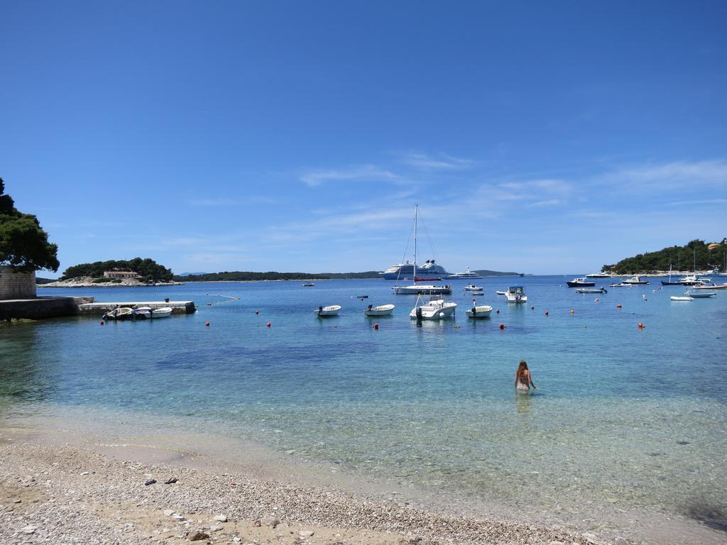 Apartments Luma Hvar Town Bagian luar foto